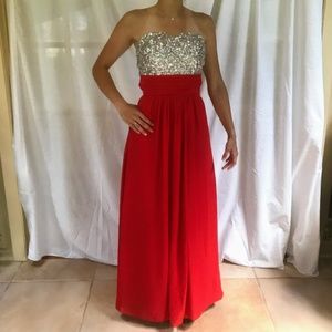 Prom or Homecoming Dress / Black Tie Gown